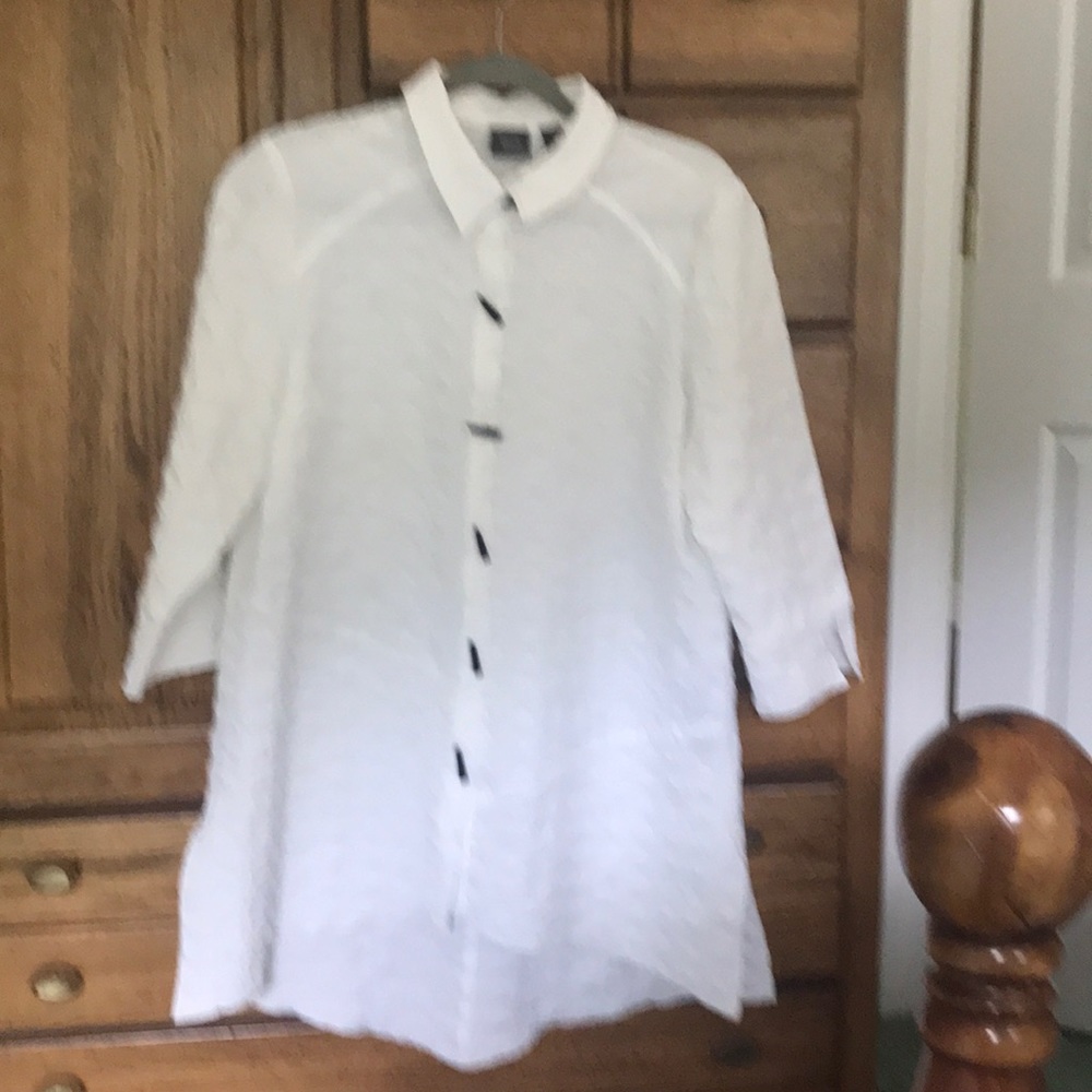 Light weight top